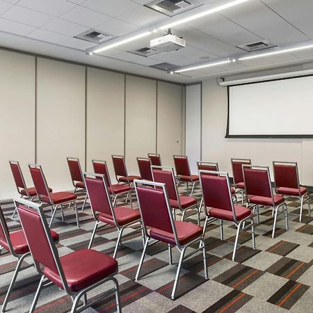 Four Points By Sheraton At Phoenix Mesa Gateway Airport Екстер'єр фото