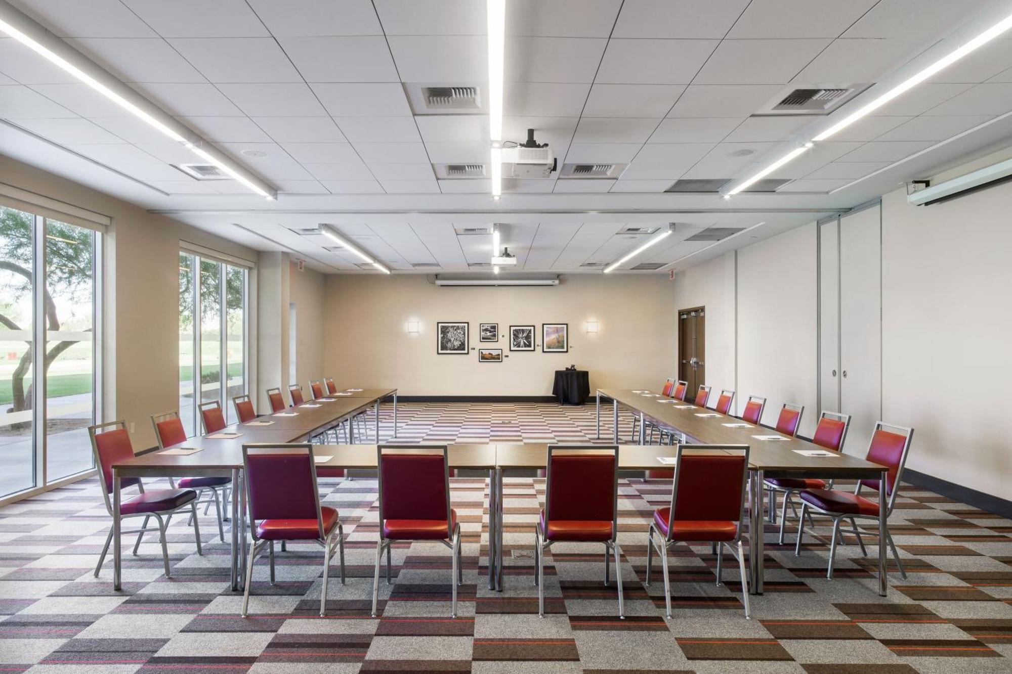 Four Points By Sheraton At Phoenix Mesa Gateway Airport Екстер'єр фото