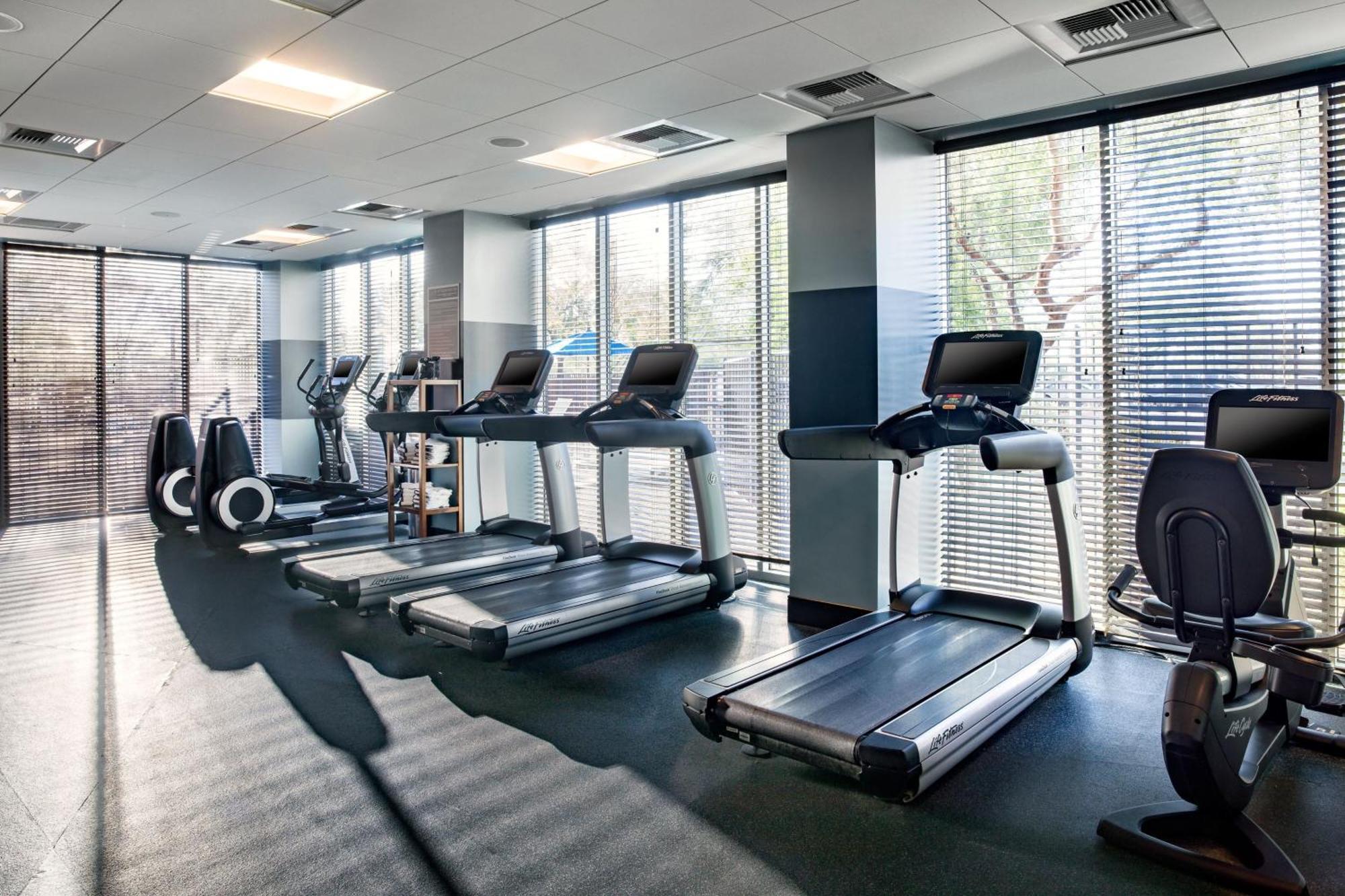 Four Points By Sheraton At Phoenix Mesa Gateway Airport Екстер'єр фото