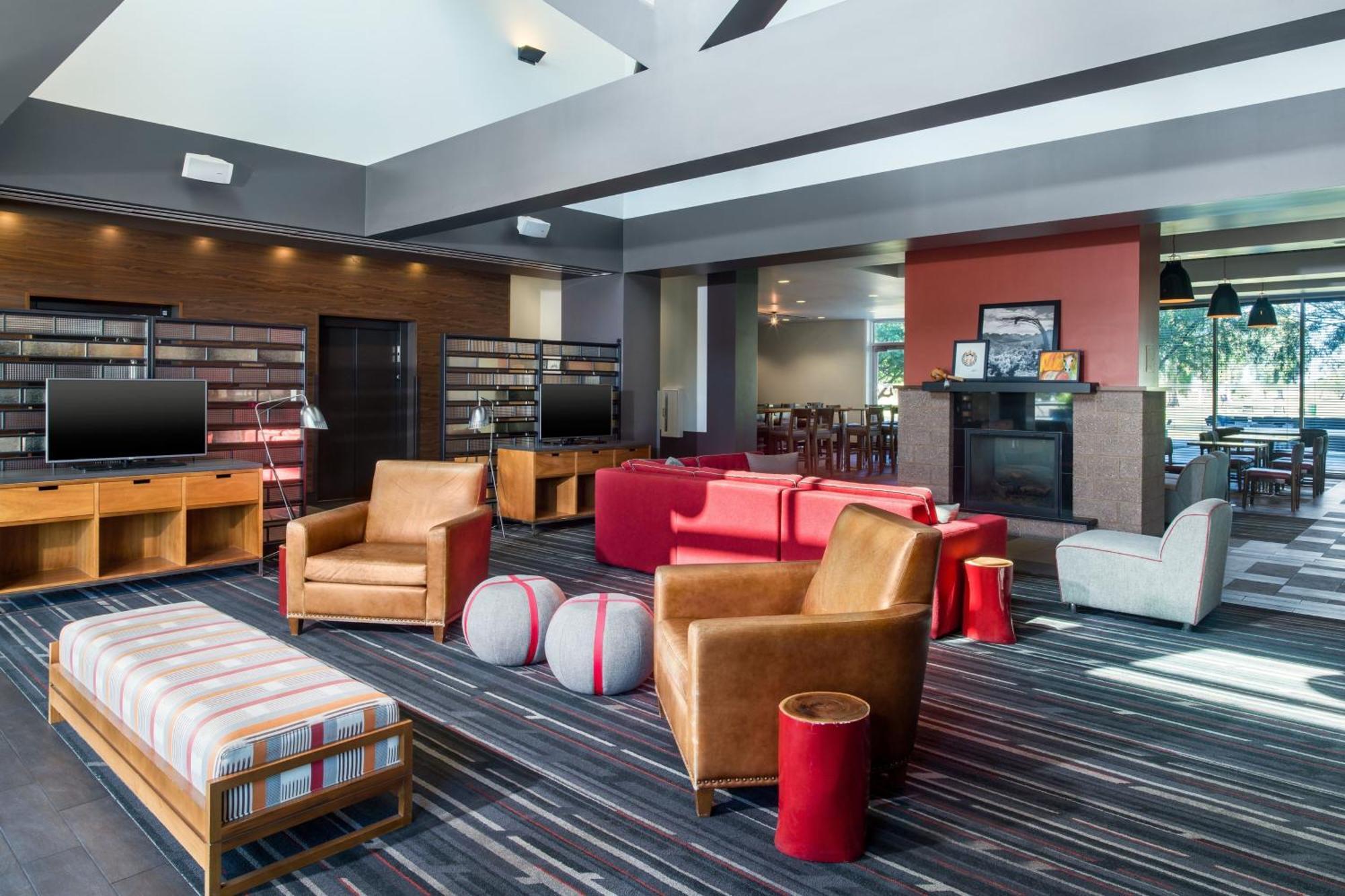 Four Points By Sheraton At Phoenix Mesa Gateway Airport Екстер'єр фото