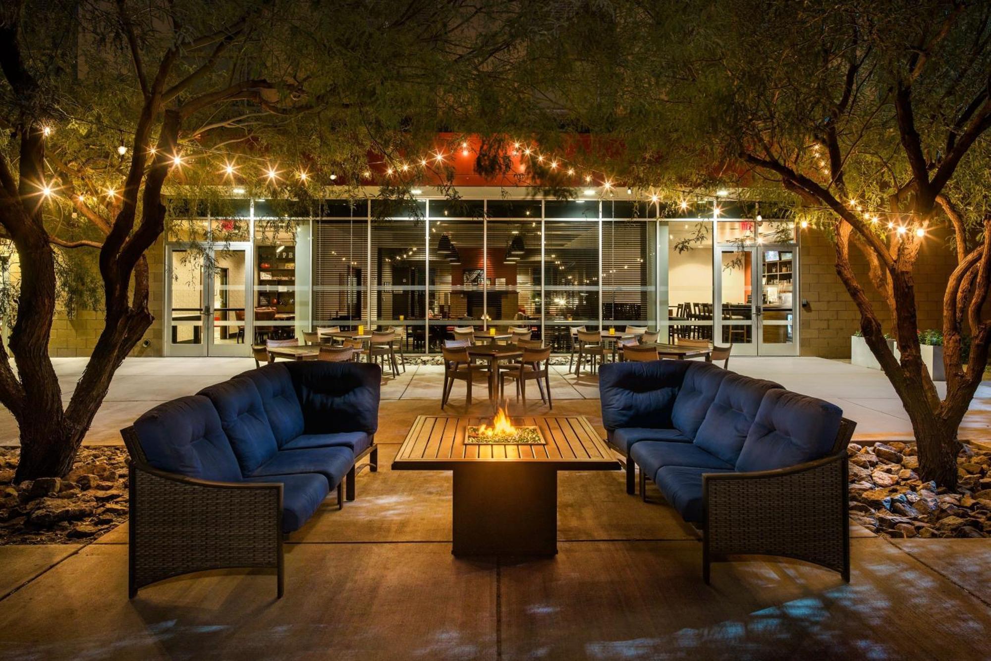 Four Points By Sheraton At Phoenix Mesa Gateway Airport Екстер'єр фото