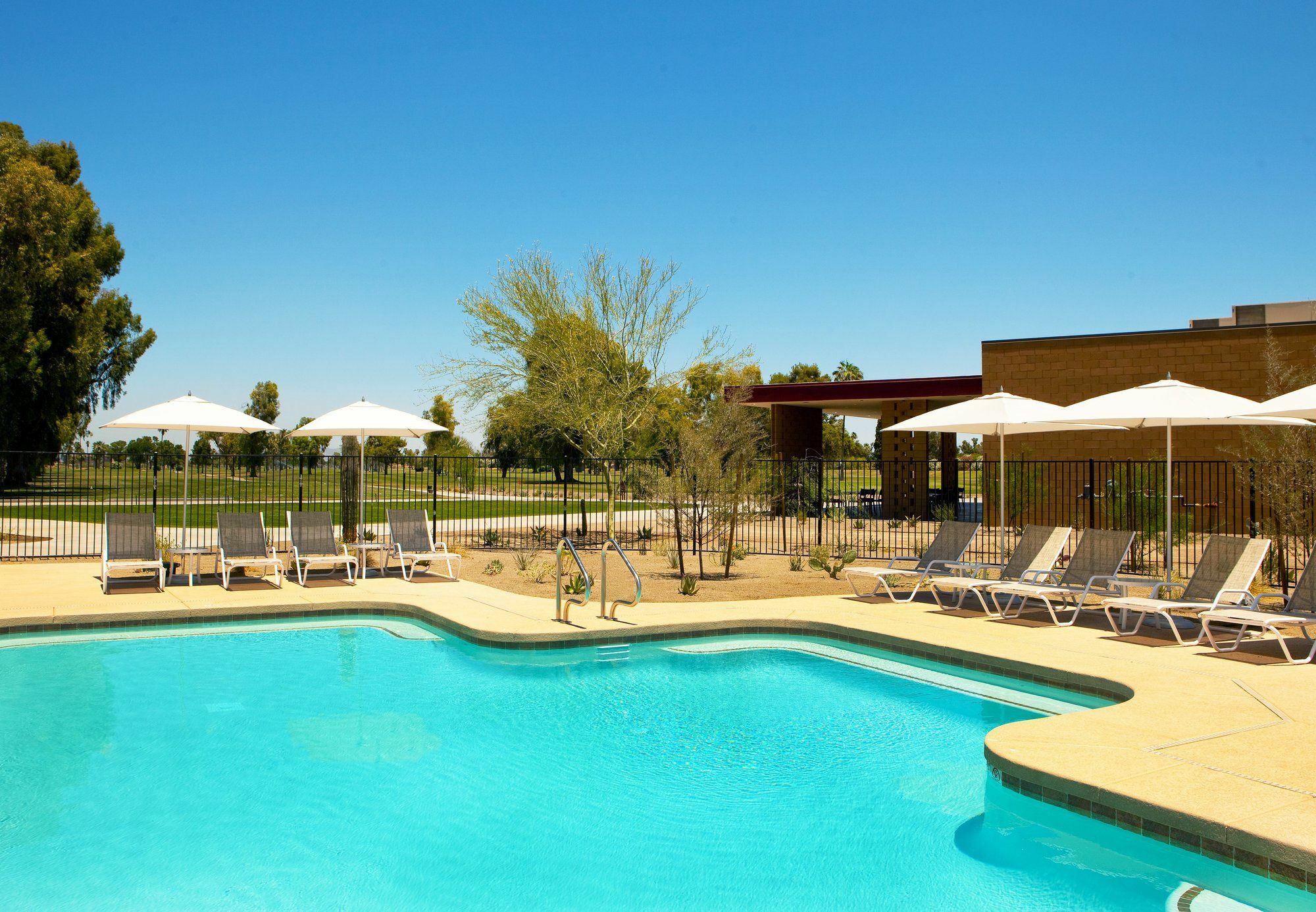 Four Points By Sheraton At Phoenix Mesa Gateway Airport Екстер'єр фото